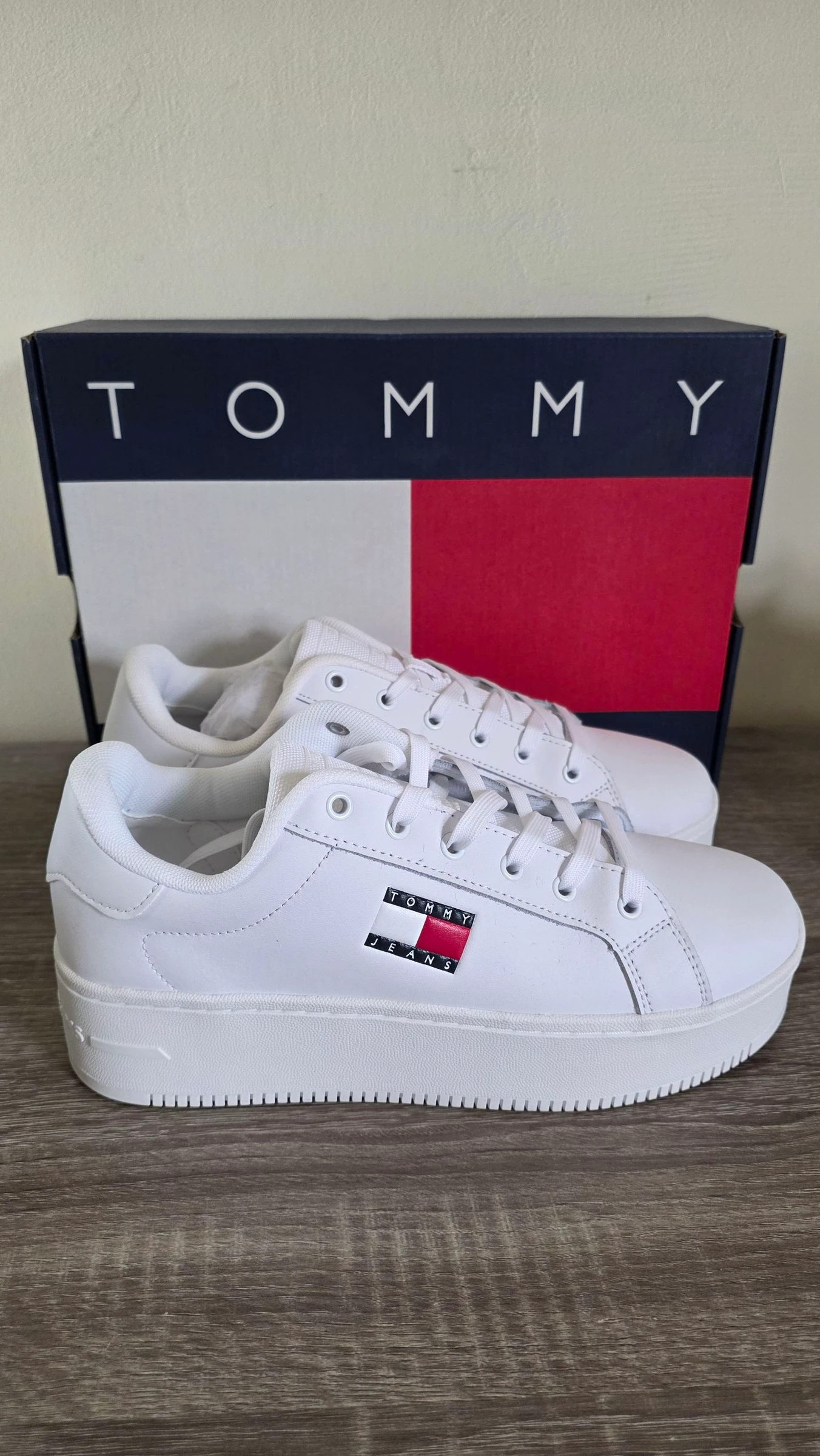 Authentieke Tommy jeans maat 40 nooit gedragen – photo 3